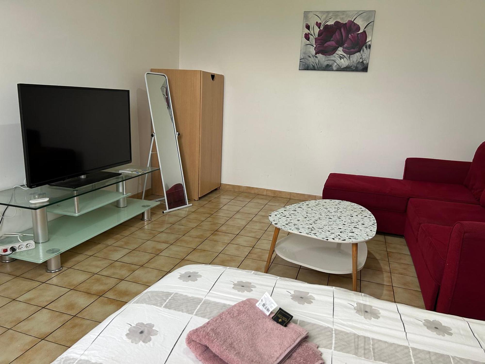 Chambre Montceau-les-Mines Extérieur photo